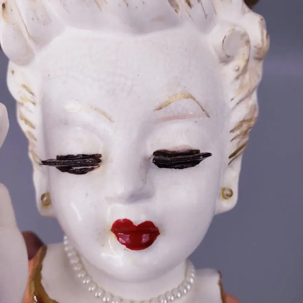 Vintage Lady Head Vase Headache W/ Eyelashes Pearl Necklace Gold Earrings Peach